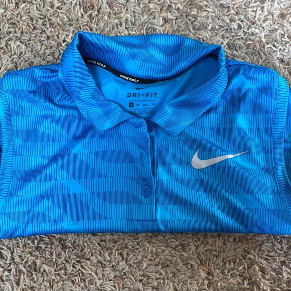 Womens Nike golf polo - Picture 3 of 3